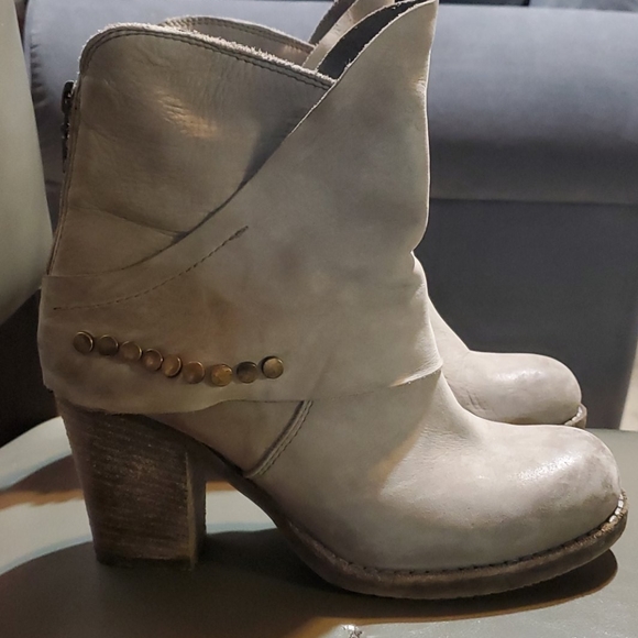 Booties - Picture 2 of 5